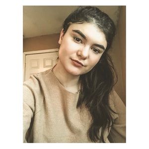 Meet your Posher, Gabriela